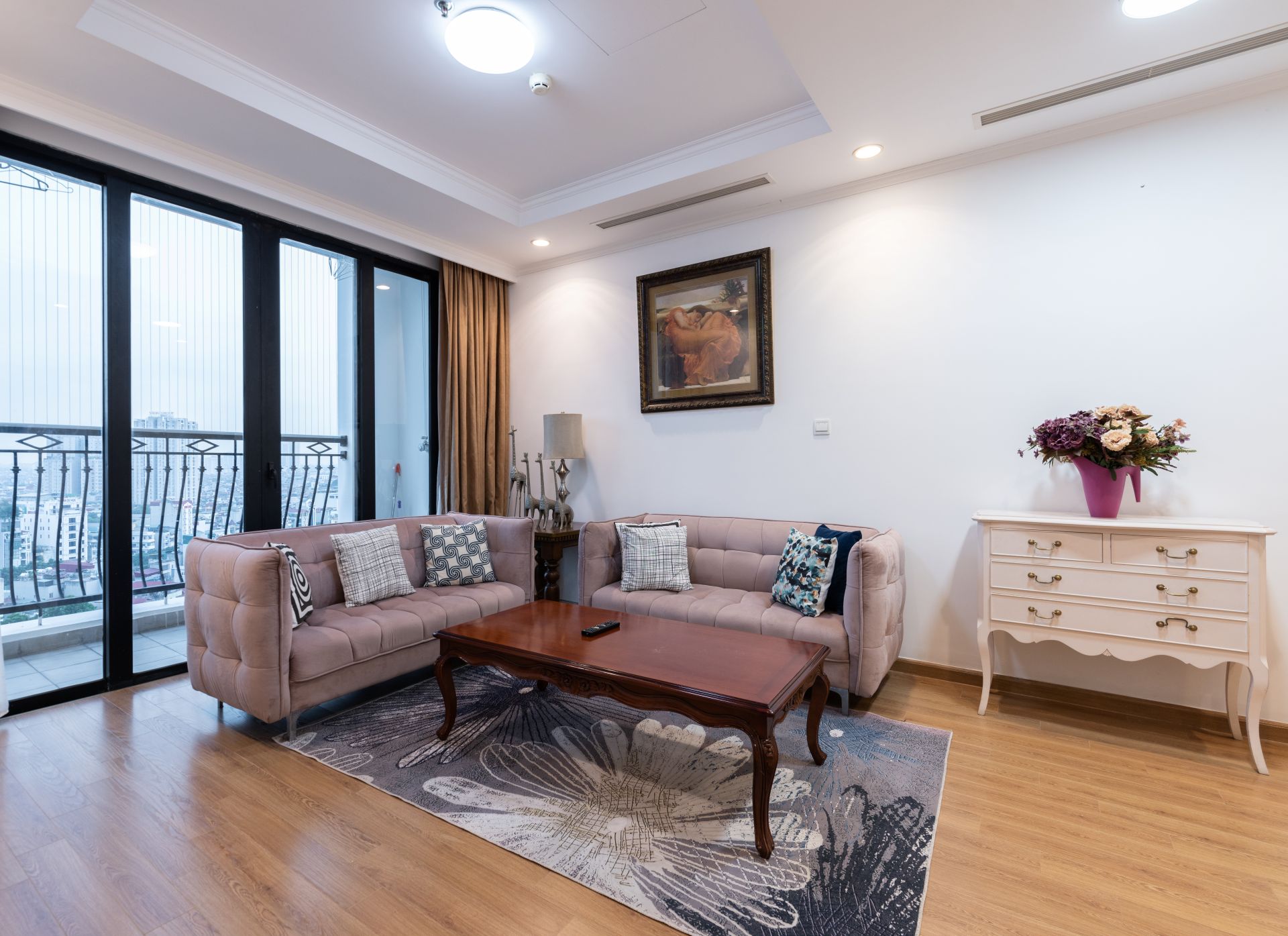 Homestay Royal City 3 Phòng Ngủ